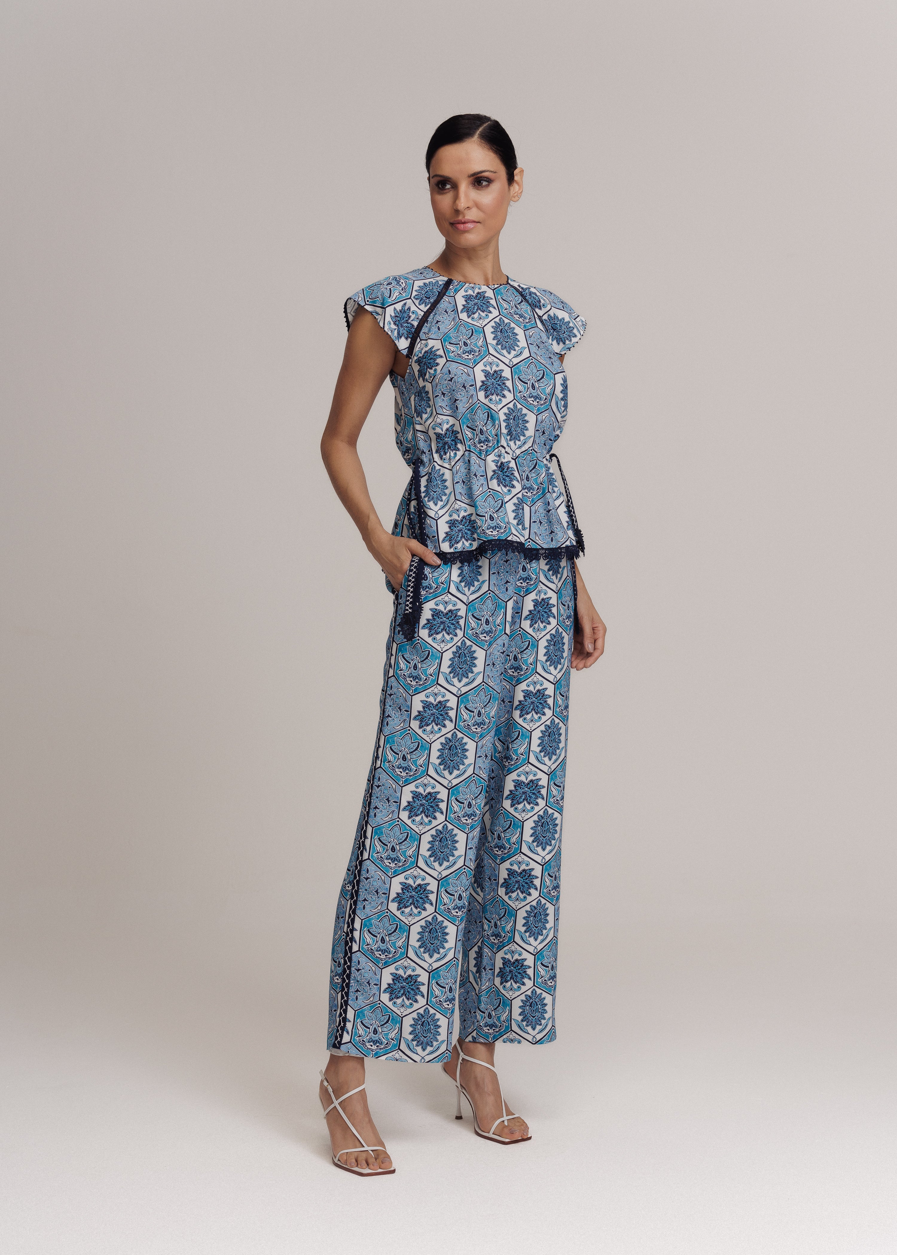 BLUSA BIANCA ESTAMPA ORIGEM